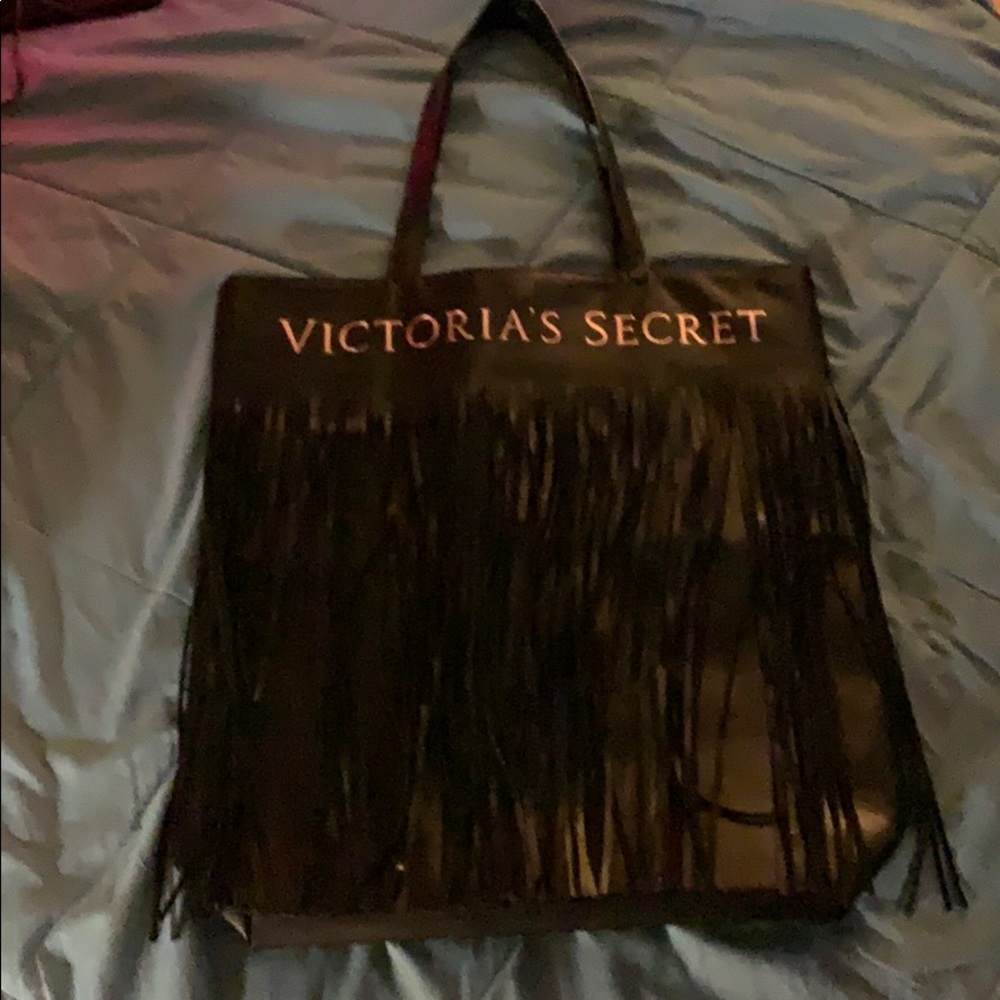 Extra Large Carry On Bag